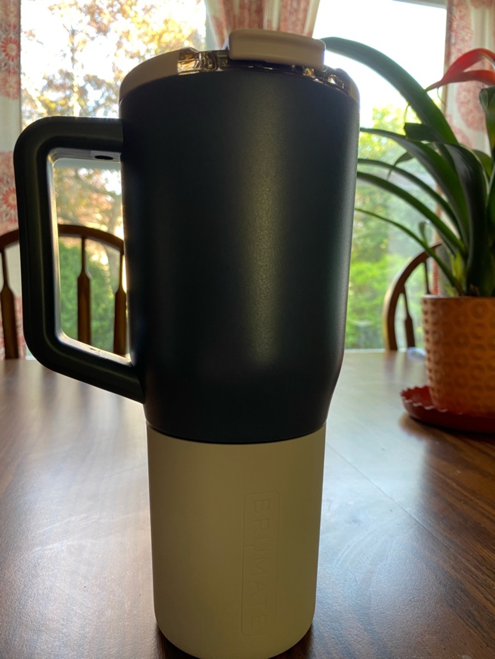 BNWOT Brumate 35 Oz MUV Two-Tone Travel Mug - NIGHTFALL BLUE & Cream